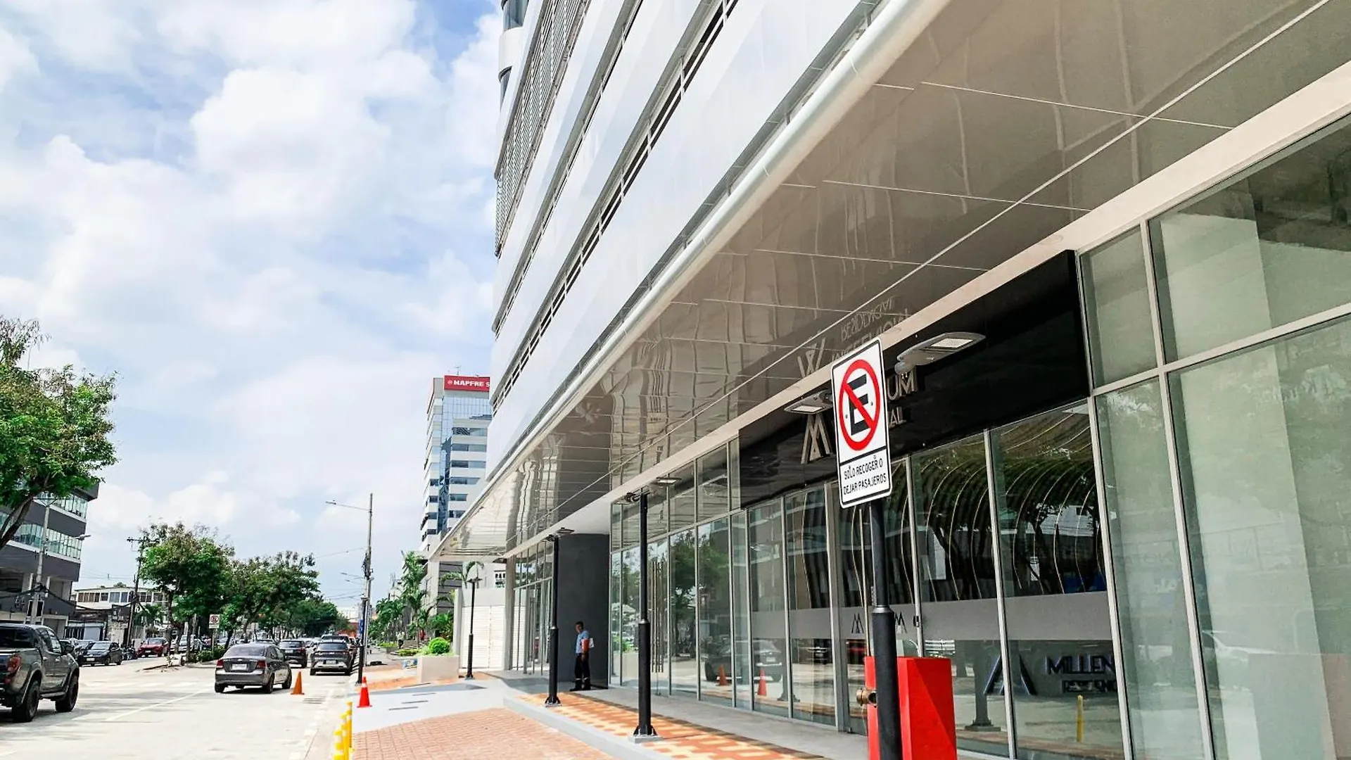 Suite De Lujo Con Vista Panoramica, Piscina Y Gym Guayaquil