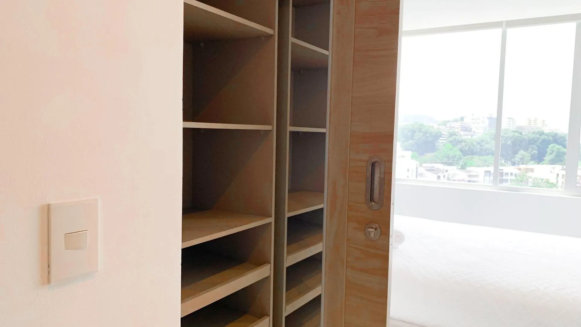Suite De Lujo Con Vista Panoramica, Piscina Y Gym Guayaquil Lejlighed